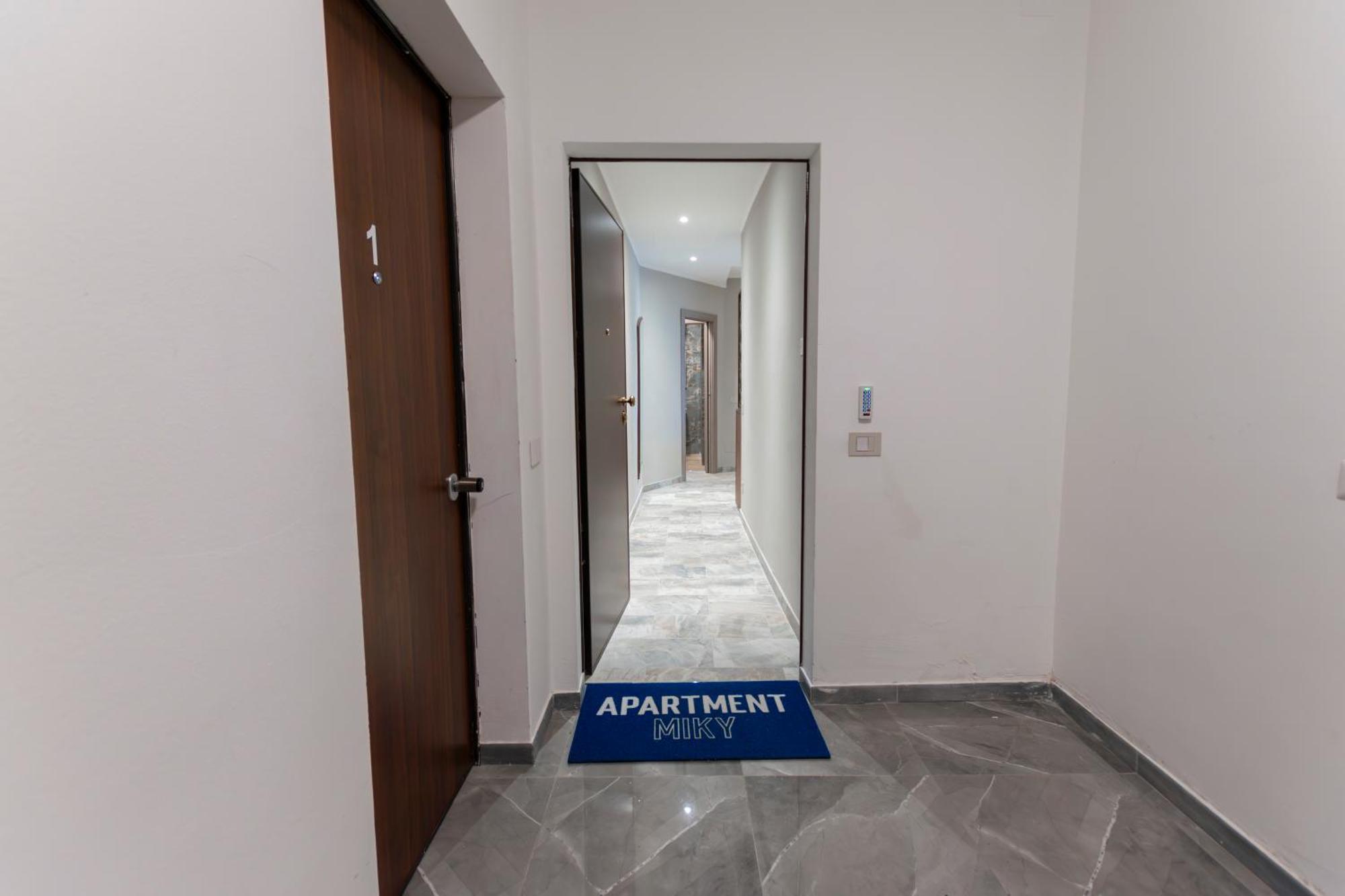 Apartment Miki - Sammartini 33 Milan Luaran gambar